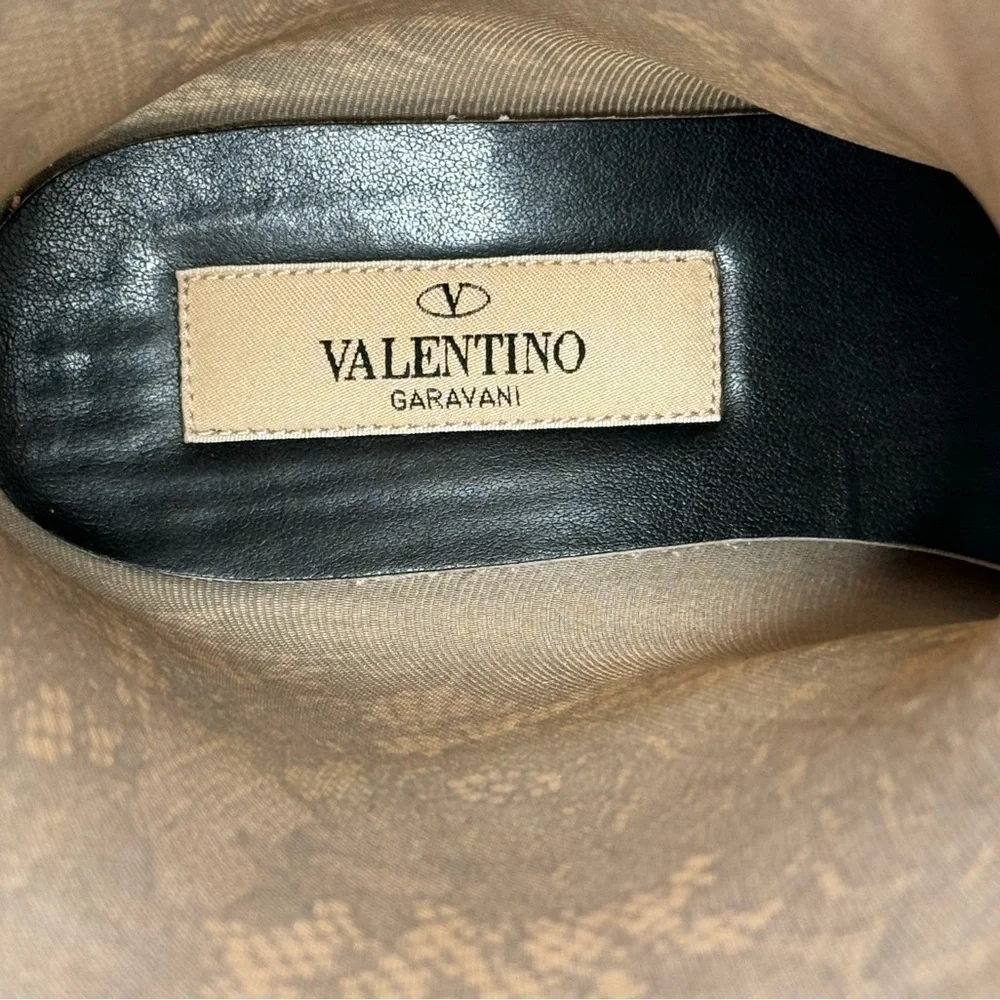 Valentino Garavani Blue Blush Lace Printed Rain Boots - Luxury and Elegance